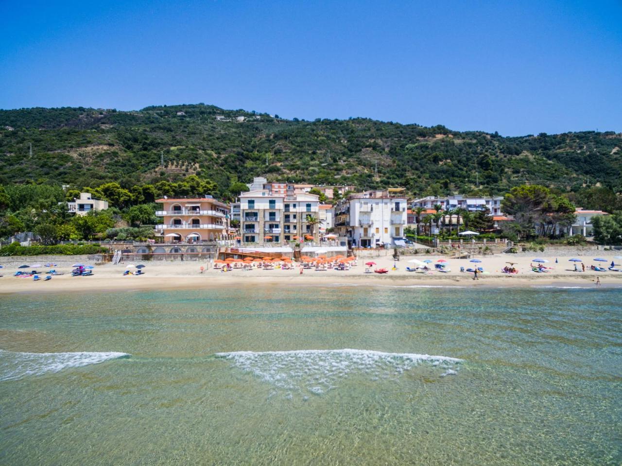 Acciaroli Vacanze Residence Exterior photo