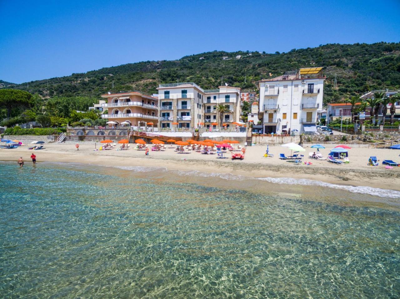 Acciaroli Vacanze Residence Exterior photo