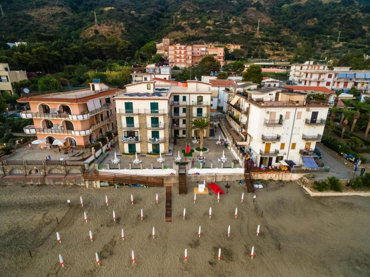 Acciaroli Vacanze Residence Exterior photo
